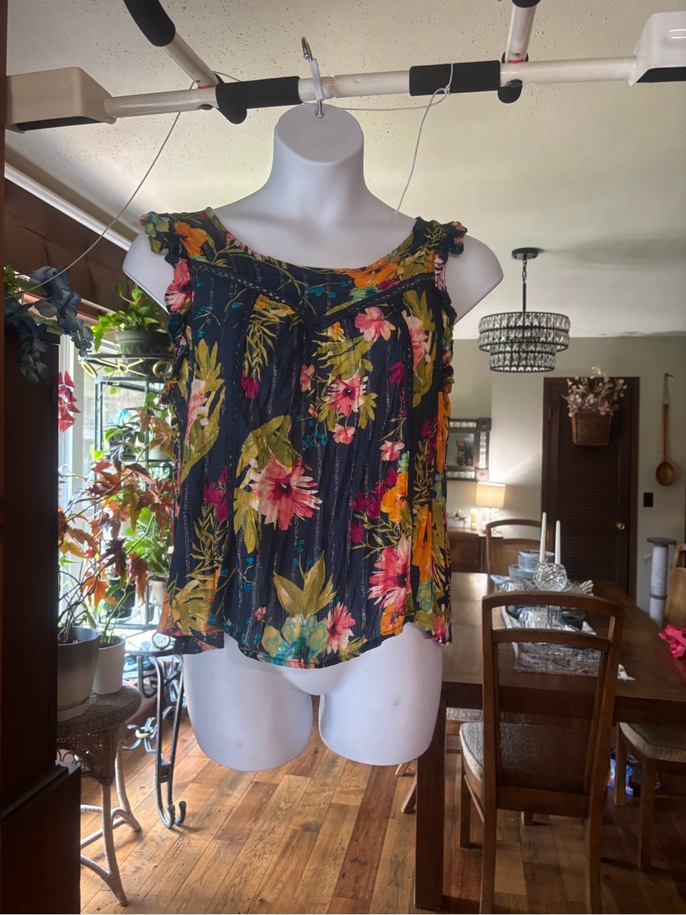 Cult of Design Women’s Floral Navy Blue Ruffle Sleeve Tank Top Size Medium